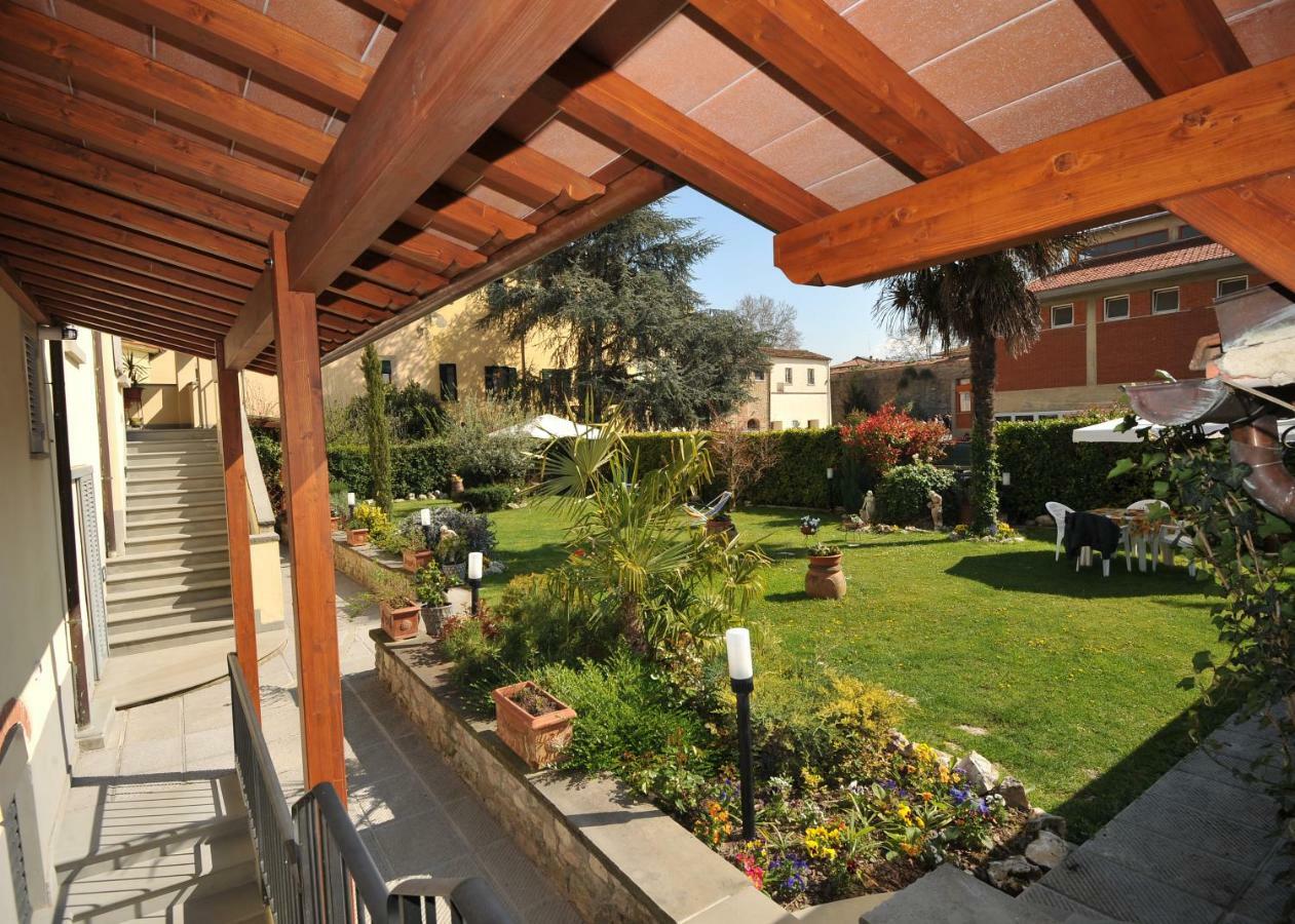 Residence Le Gagli Arde Arezzo Eksteriør billede