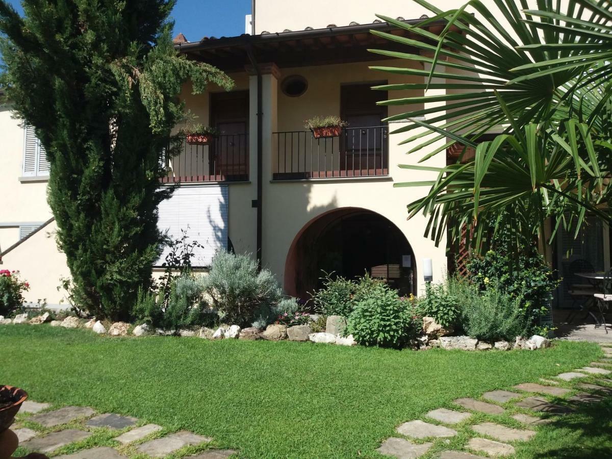 Residence Le Gagli Arde Arezzo Eksteriør billede