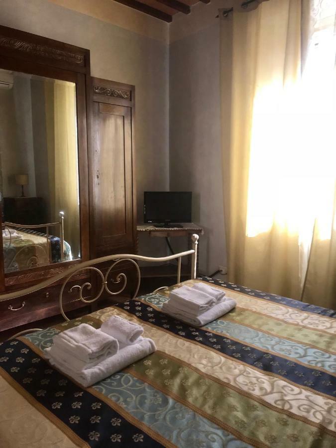 Residence Le Gagli Arde Arezzo Eksteriør billede